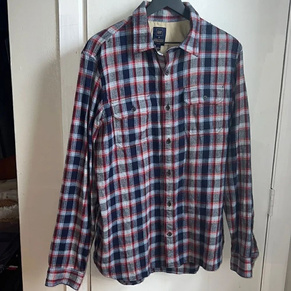 GAP + Pendleton Plaid Button Down Shirt Navy Red